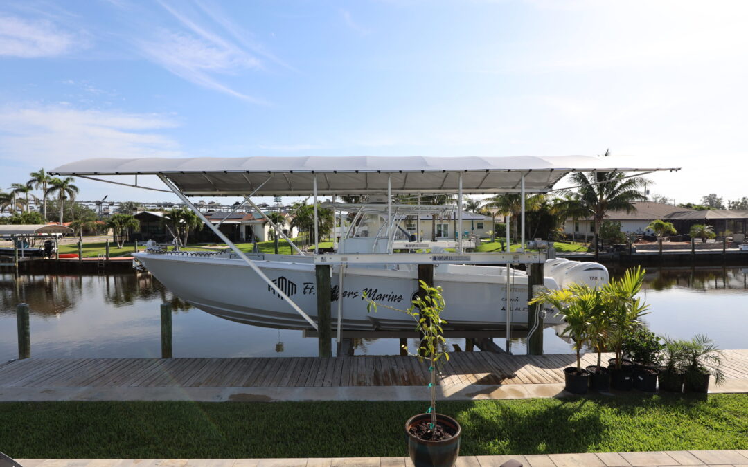 How Do I Keep My Boat Clean While It’s on a Lift?